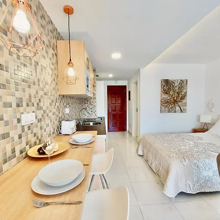 Estudio Plata Lägenhet *