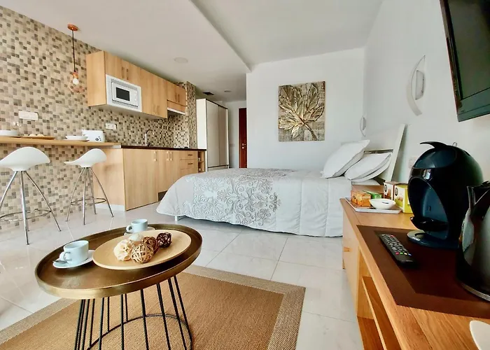 Estudio Plata Puerto de la Cruz (Tenerife)